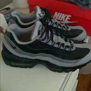 NIKE AIRMAX 95 GRAY/BLACK